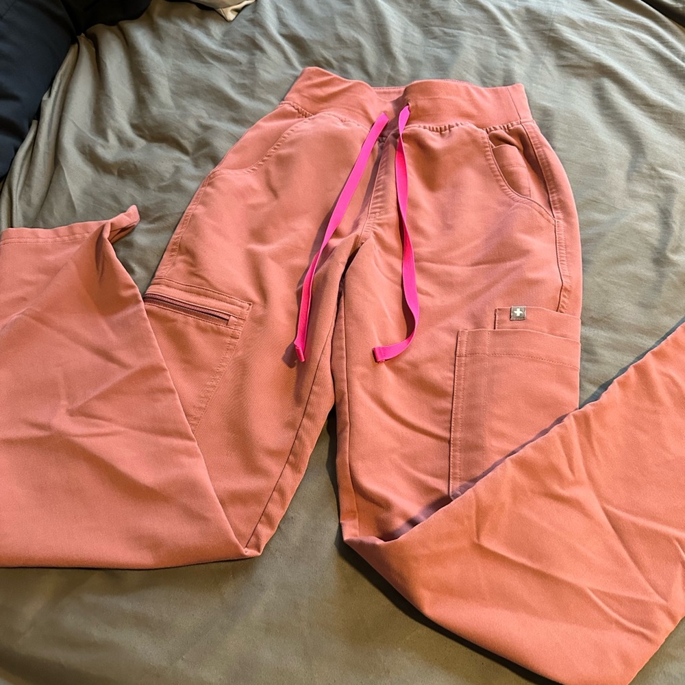 Figs Yola Scrub Pants